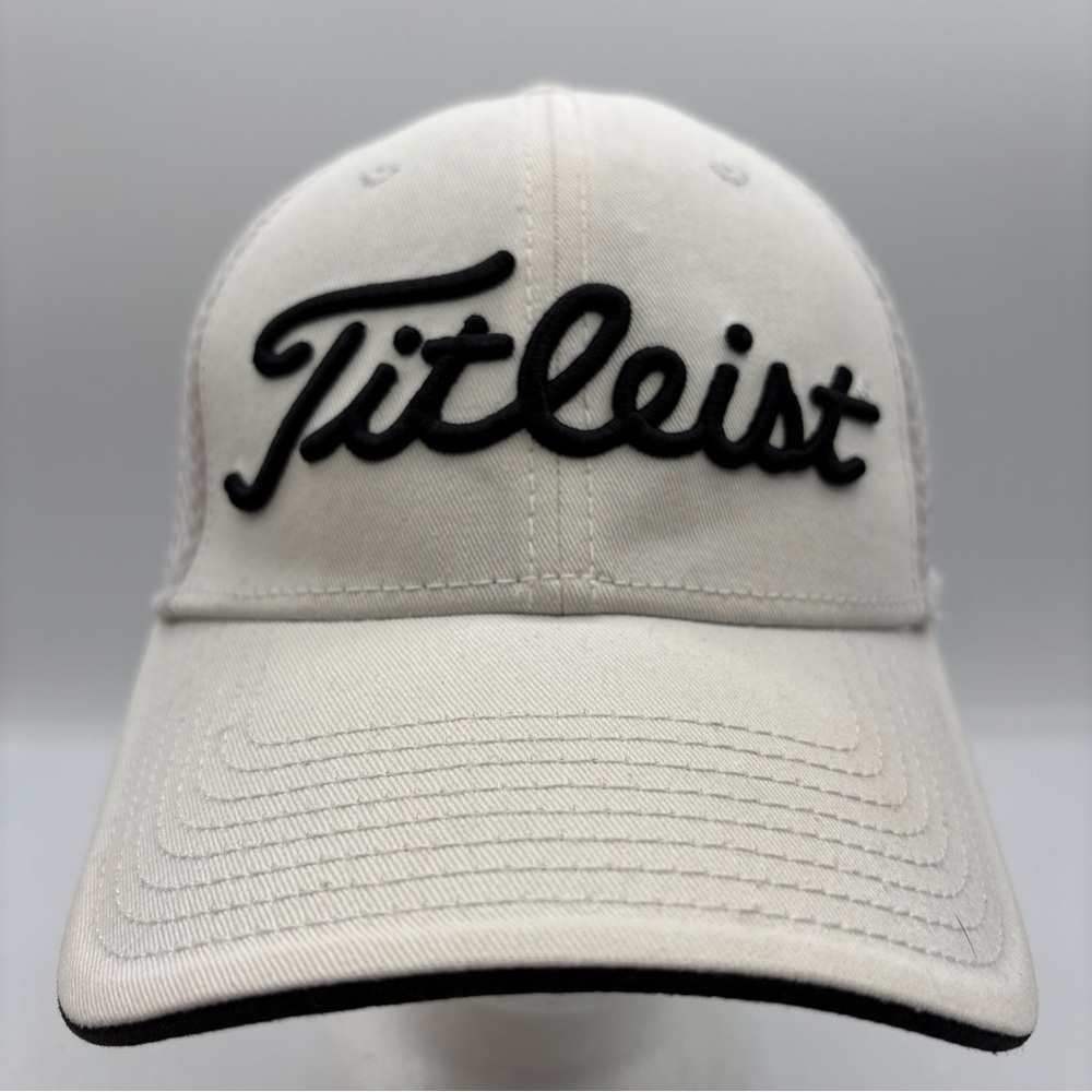 Titleist FJ Footjoy‎ Pro V1 Golf Mesh White/Black Size Small/Medium Fitted Hat